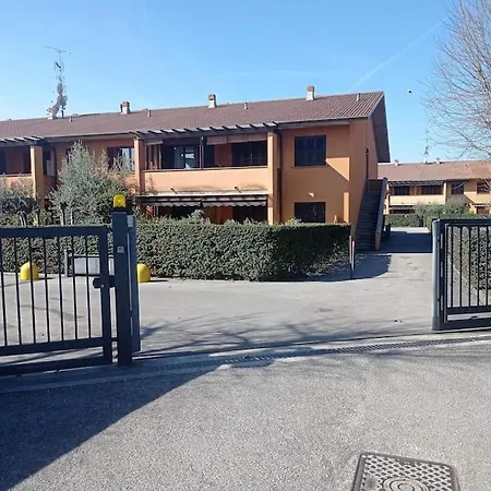 Blue, Relax Con Piscina E Garage Villa Sirmione Exterior photo