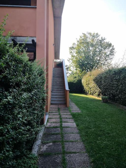 Blue, Relax Con Piscina E Garage Ferienhaus Sirmione